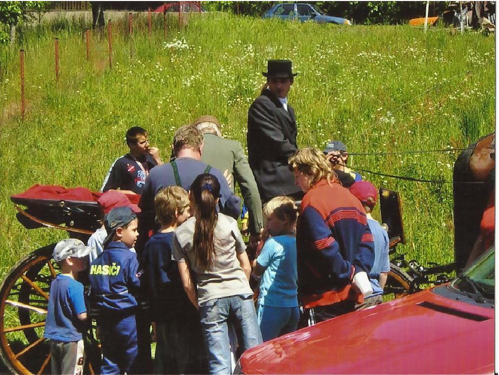 Osečnice 2007 - č.1 - možnost se svézt v kočáře s koňmi
